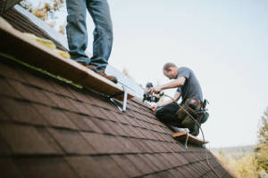 Find Local Roofers & Roofing Contractors in Weatherby Lake, MO